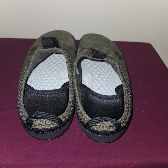 The North Face Base Camp Mule Olive Color Size 11 Men Pre Owned Excellent Condit - Picture 6 of 8